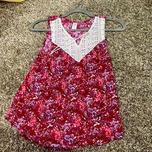 Pink/red Tshirt very soft, very cute!